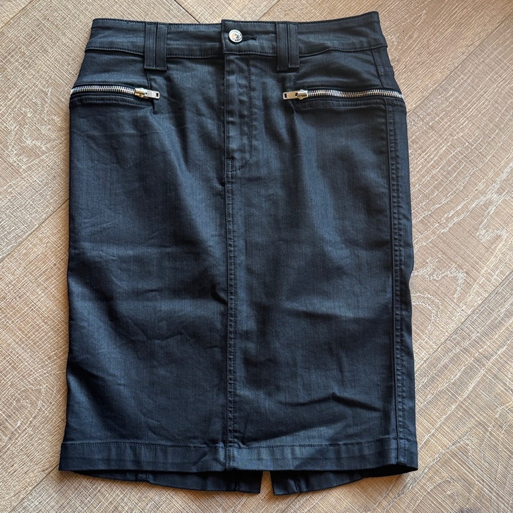 7 For All Mankind Black Zipper-Accent Pencil Skirt coated black denim 27 exc